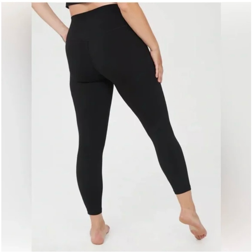 Aerie OFFLINE Real Me High Waisted 7/8 Legging Black Size XL - Picture 2 of 9